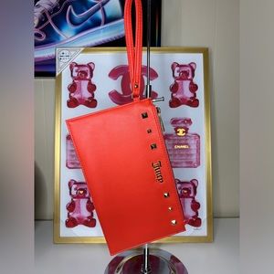 NWOT Juicy Couture Wristlet